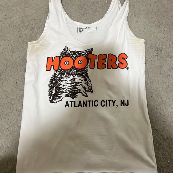 Hooters tank top (Size Small) - Picture 1 of 2